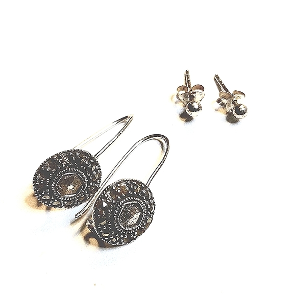 2 PAIRS OF MARCASITE & STERLING EARRINGS 1" LONG & TINY BUTTON - Picture 1 of 4